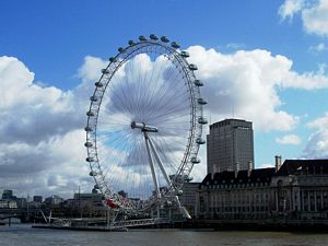 La grande ruota panoramica di Londra, London Eye